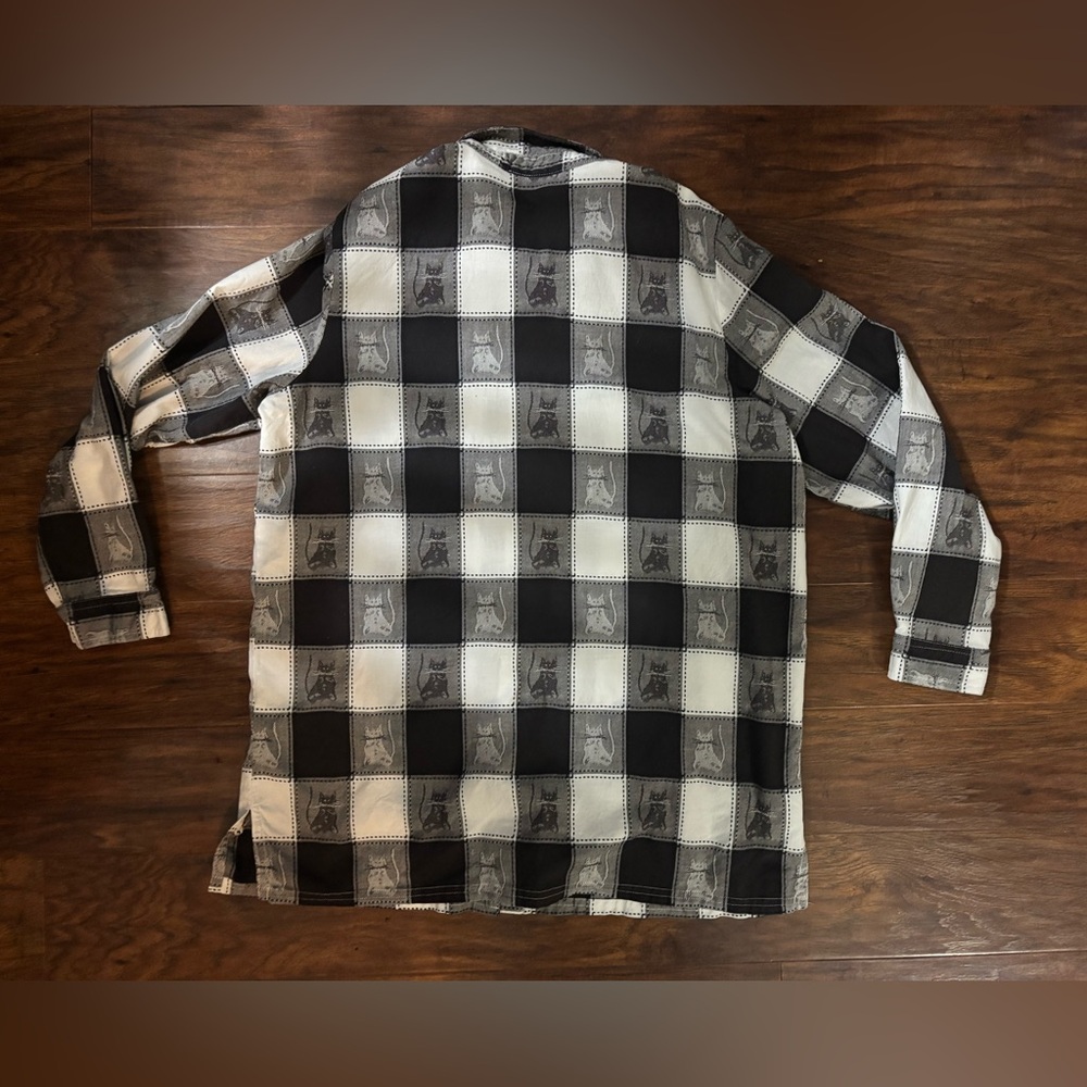 Blair vintage Black and White Cat Button Down Shirt - Picture 6 of 6